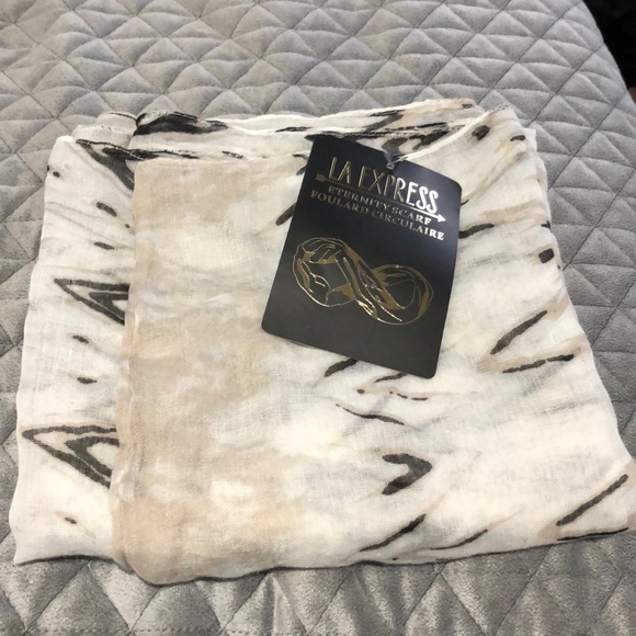 LA Express Accessories - LA Express Eternity Scarf